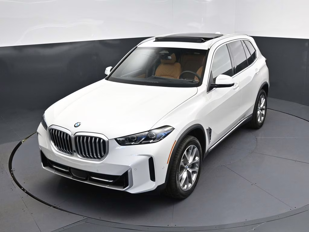 2026 Mineral White Metallic BMW X5 xDrive40i AWD SUV