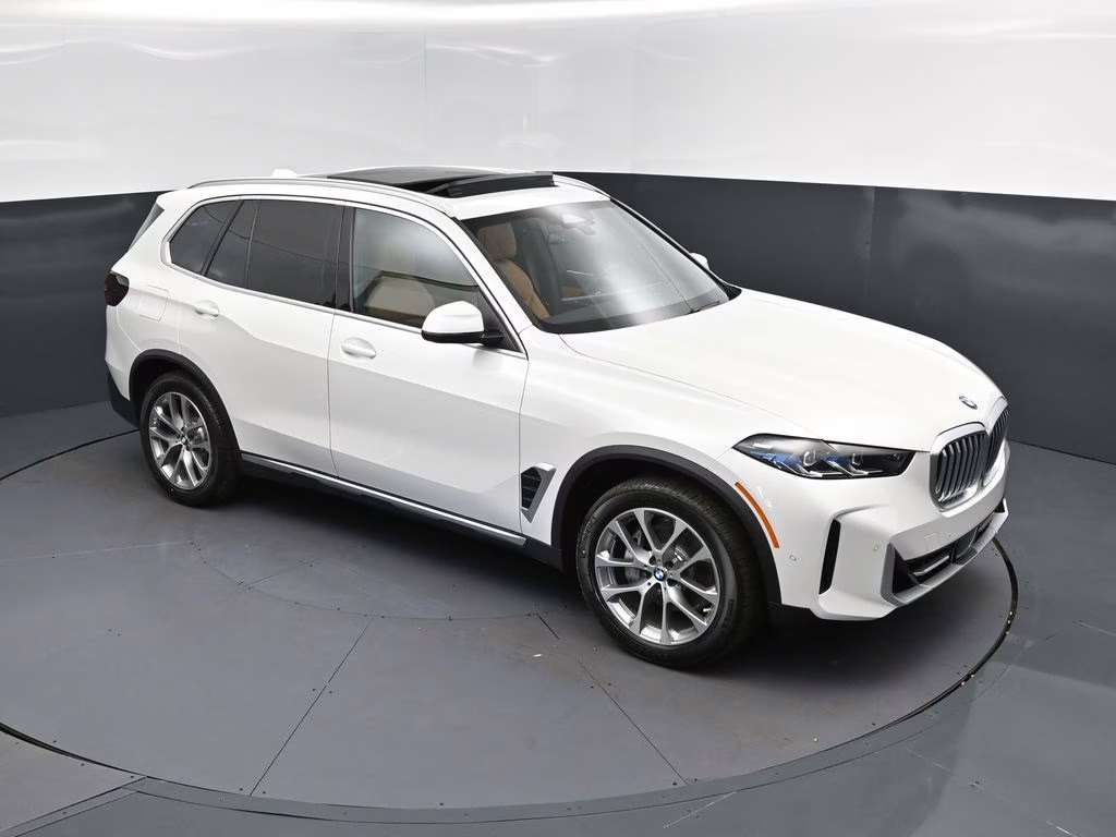 2026 Mineral White Metallic BMW X5 xDrive40i AWD SUV