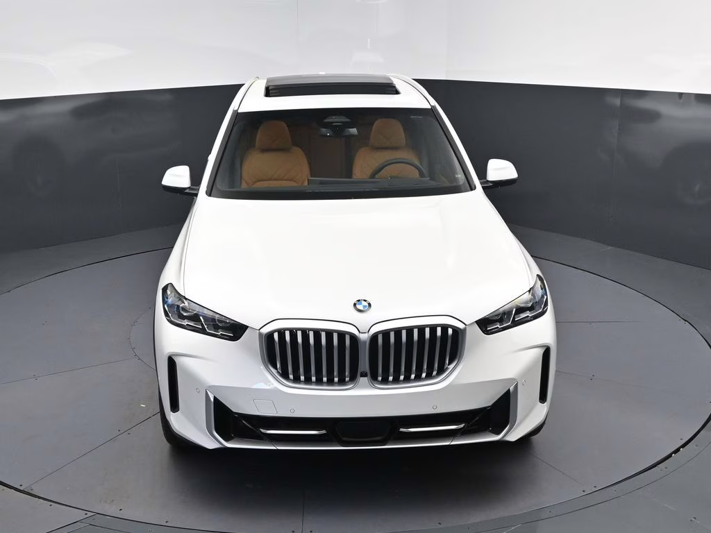 2026 Mineral White Metallic BMW X5 xDrive40i AWD SUV