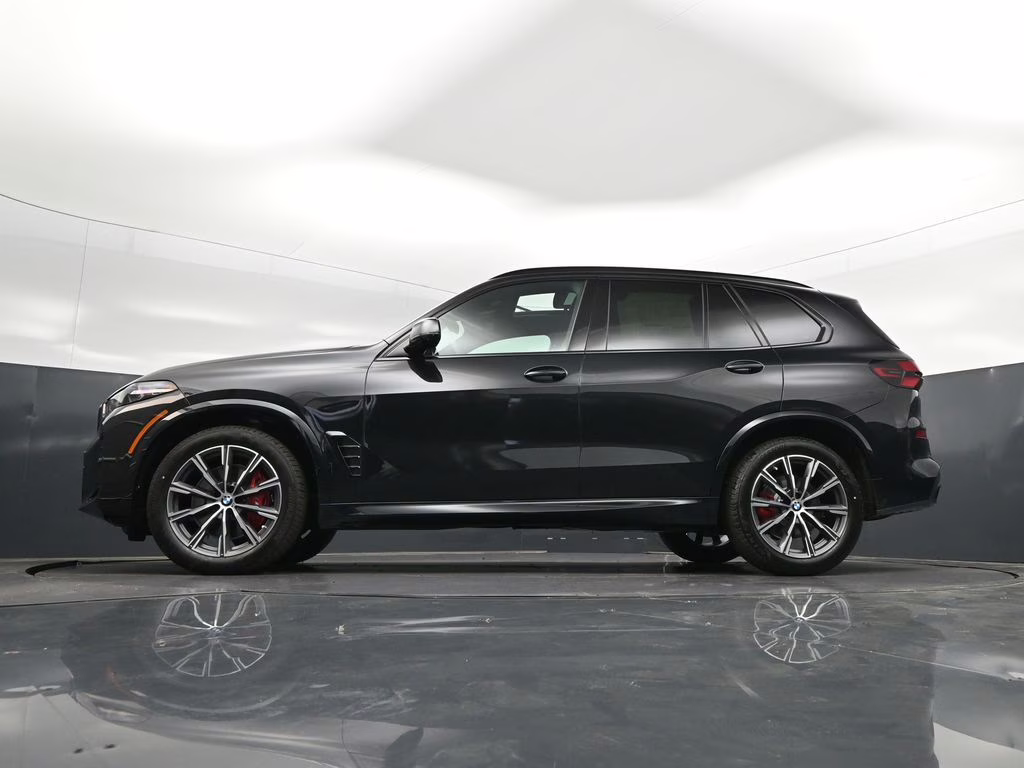 2026 Black Sapphire Metallic BMW X5 xDrive40i AWD SUV