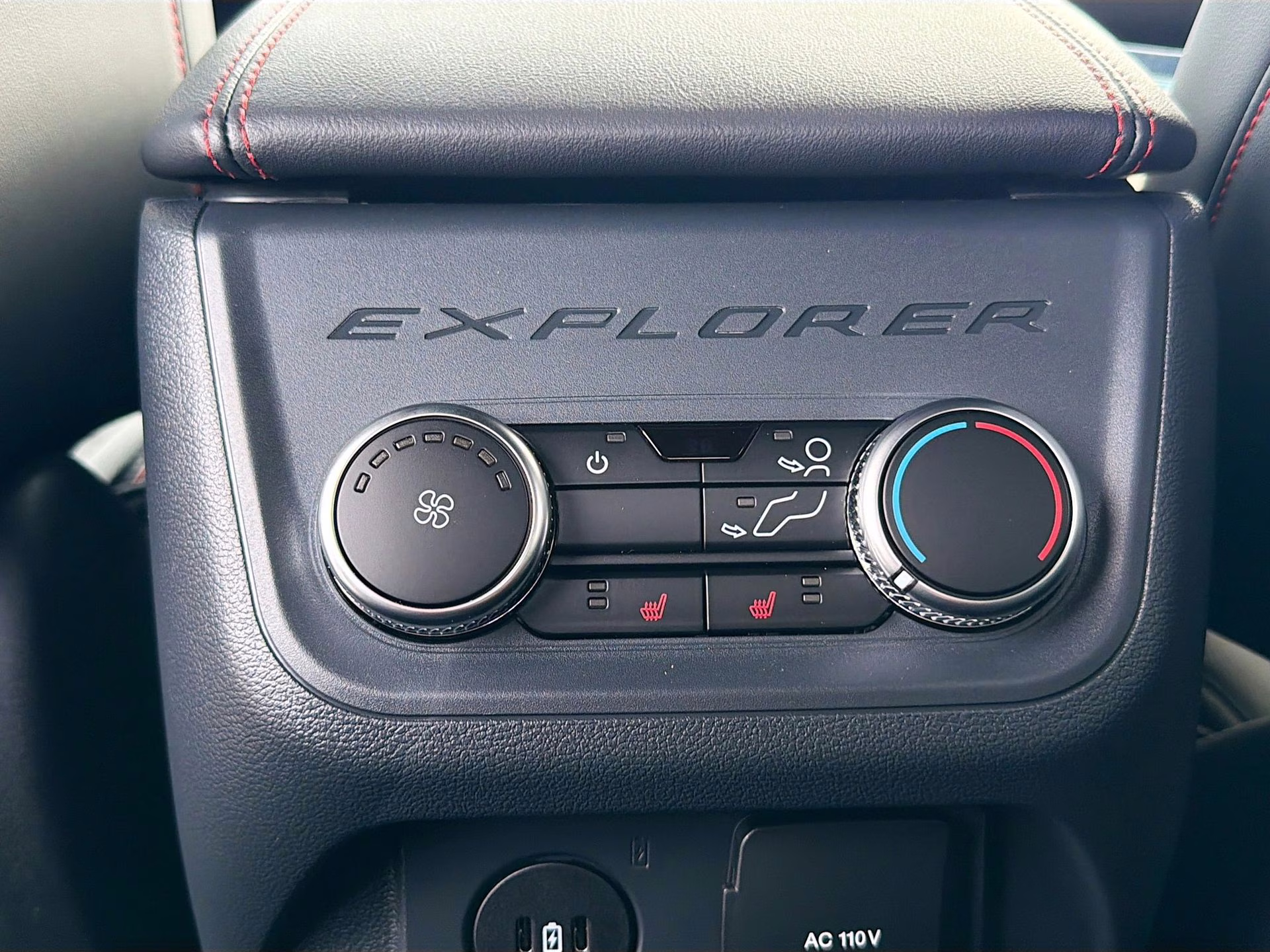 2026 Rapid Red Metallic Tinted Clearcoat Ford Explorer ST-Line RWD SUV