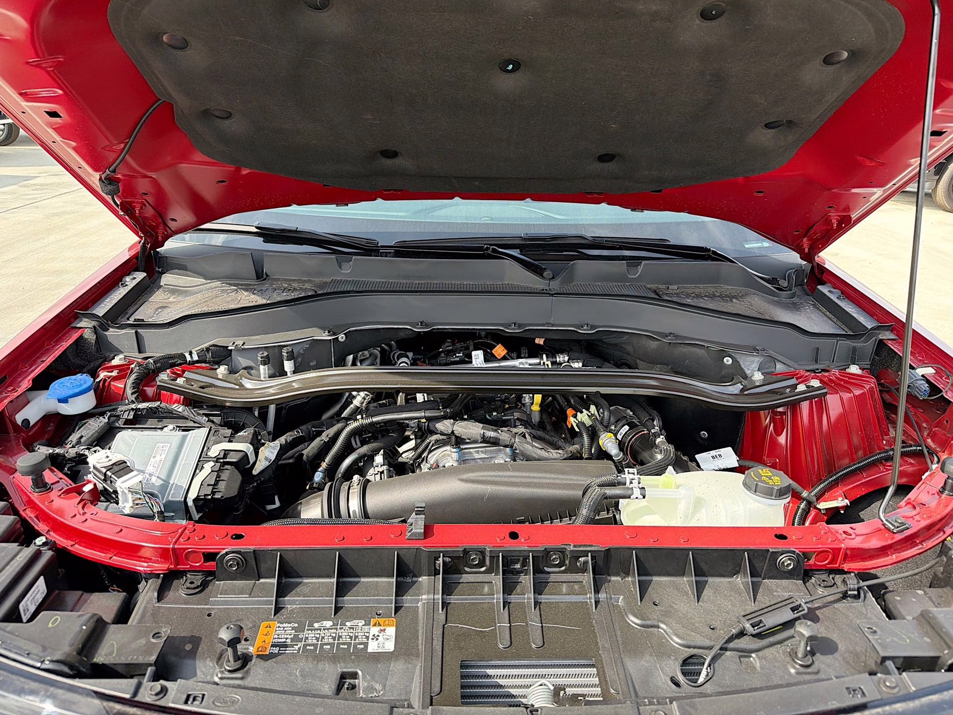 2026 Rapid Red Metallic Tinted Clearcoat Ford Explorer ST-Line RWD SUV