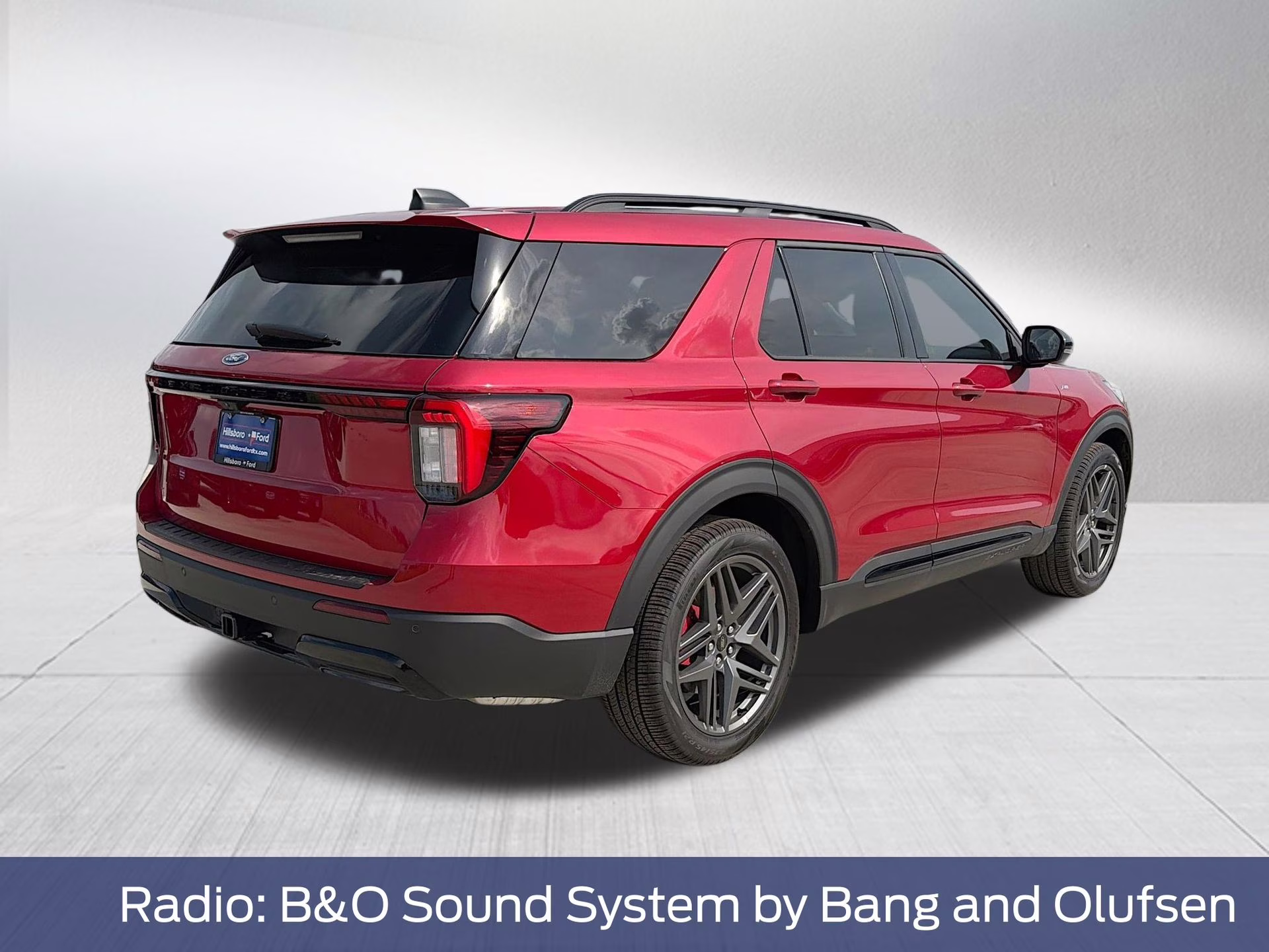 2026 Rapid Red Metallic Tinted Clearcoat Ford Explorer ST-Line RWD SUV