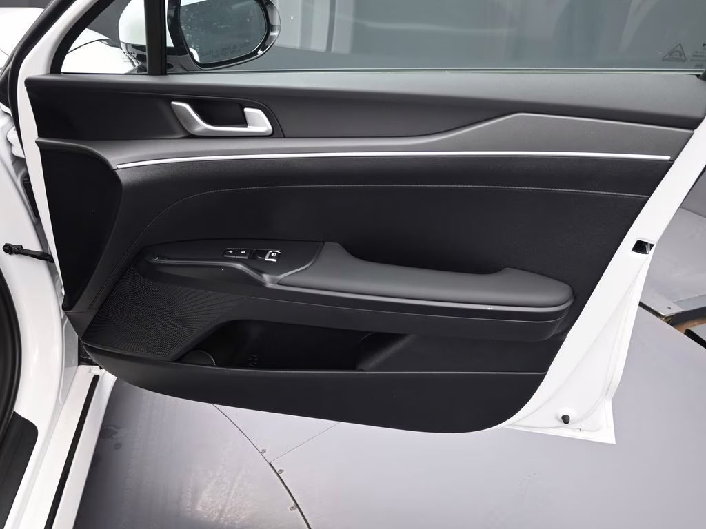 2026 Snow White Pearl Kia K5 LXS FWD Sedan