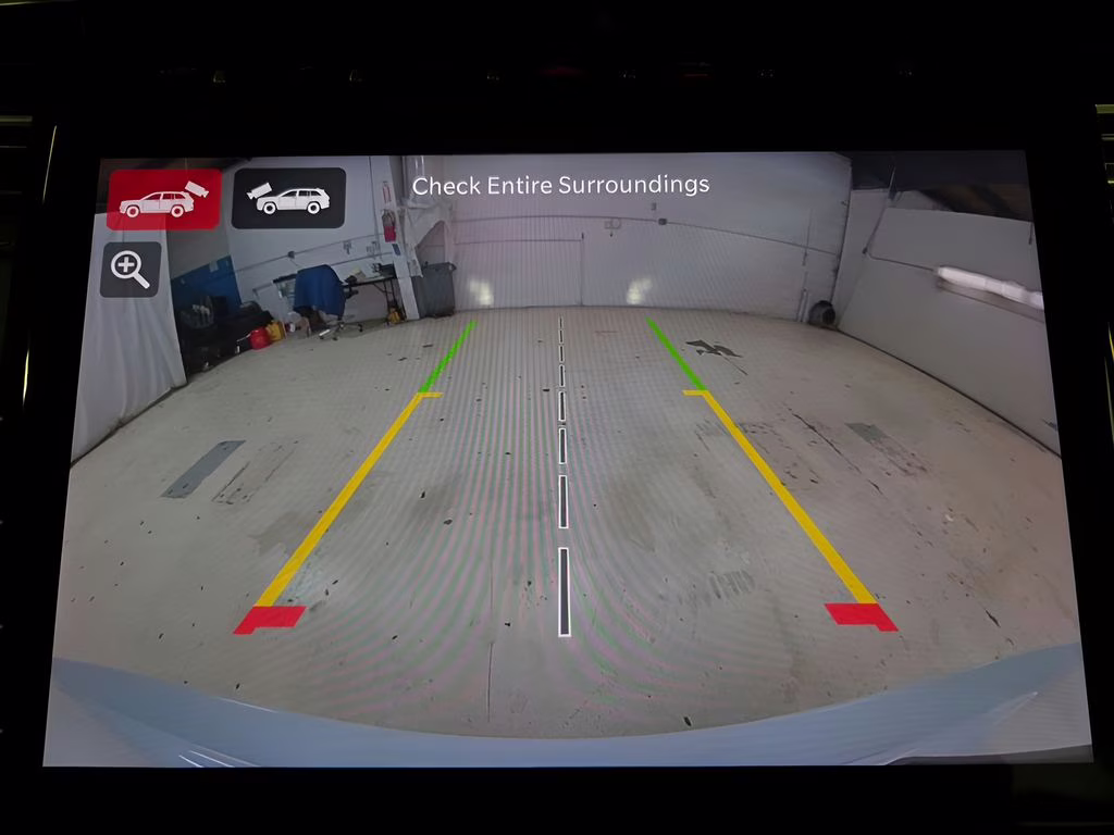 2025 Bright White Clearcoat Jeep Grand Cherokee 4xe Trailhawk 4X4 SUV