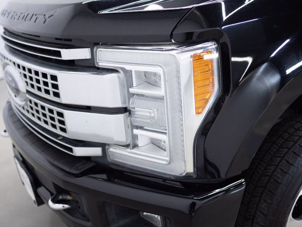 2018 Black Ford Super Duty F-350 DRW Platinum 4X4 Truck