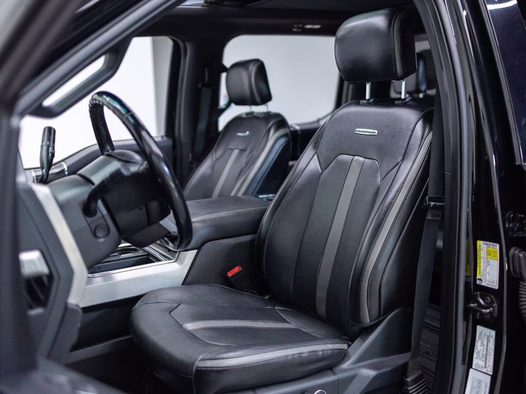 2018 Black Ford Super Duty F-350 DRW Platinum 4X4 Truck