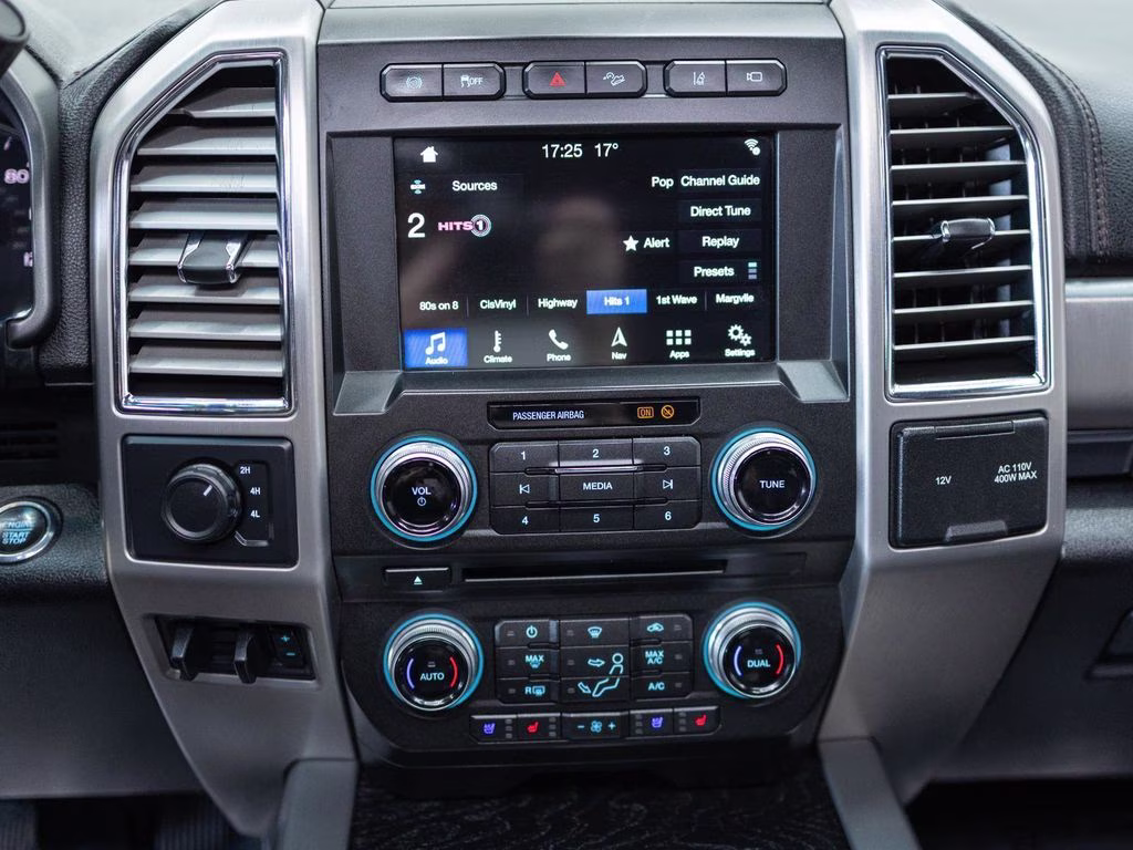 2018 Black Ford Super Duty F-350 DRW Platinum 4X4 Truck