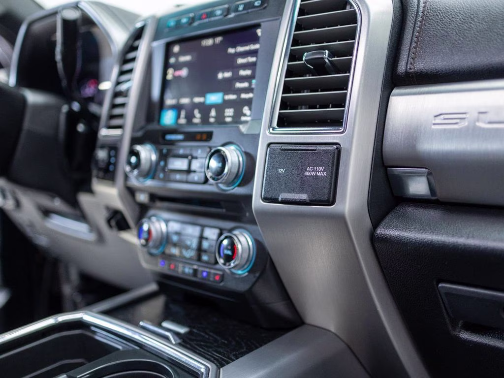 2018 Black Ford Super Duty F-350 DRW Platinum 4X4 Truck