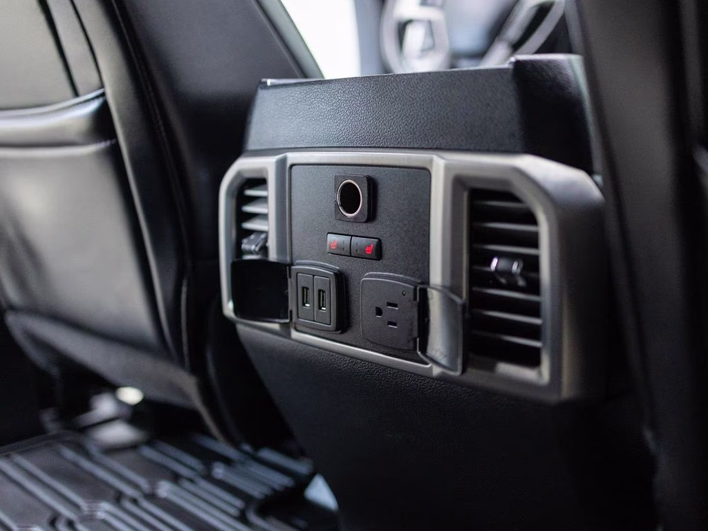 2018 Black Ford Super Duty F-350 DRW Platinum 4X4 Truck