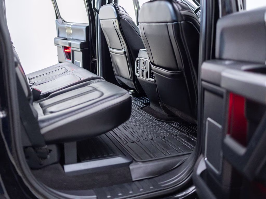 2018 Black Ford Super Duty F-350 DRW Platinum 4X4 Truck