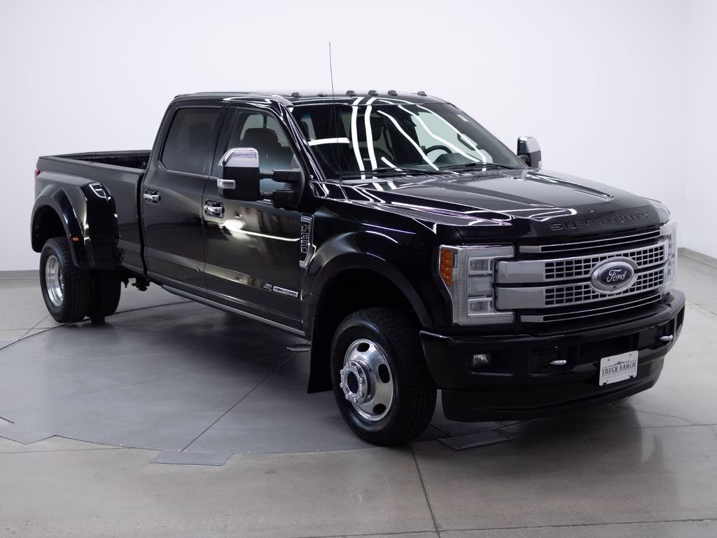 2018 Black Ford Super Duty F-350 DRW Platinum 4X4 Truck