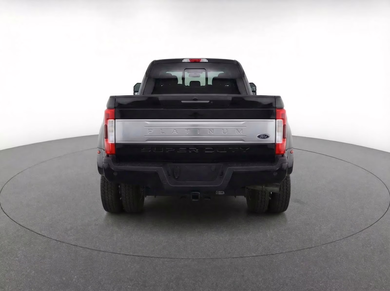 2018 Shadow Black Ford Super Duty F-350 DRW Platinum 4X4 Truck