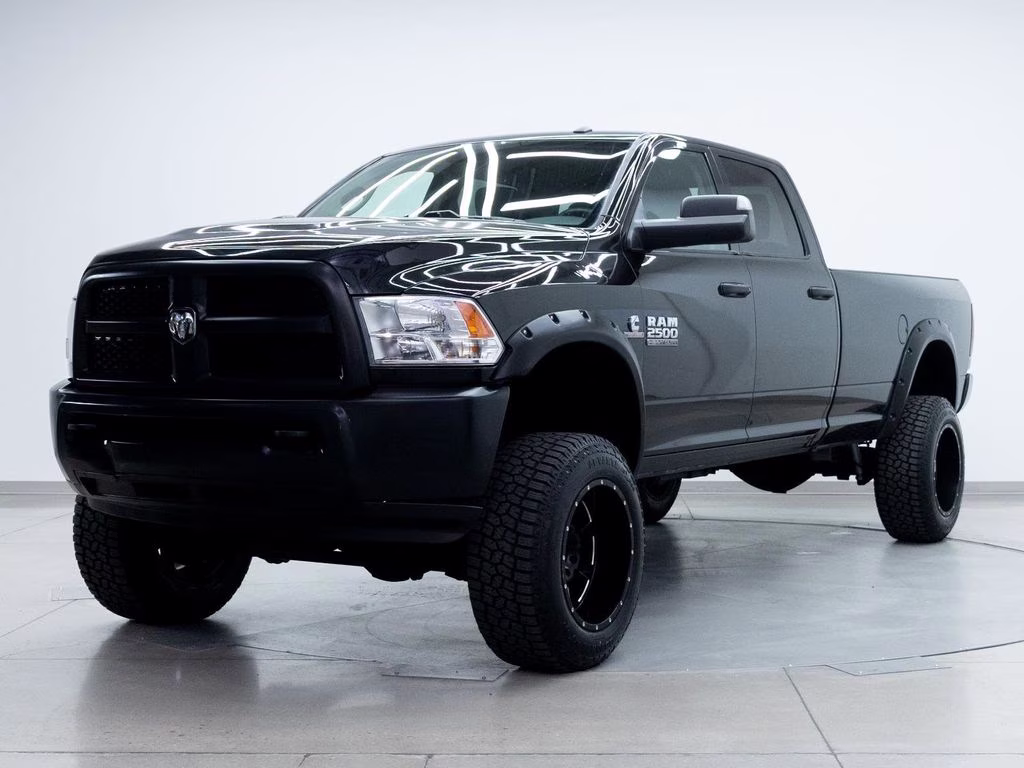 2018 Brilliant Black Crystal Pearlcoat Ram 2500 Tradesman 4X4 Truck