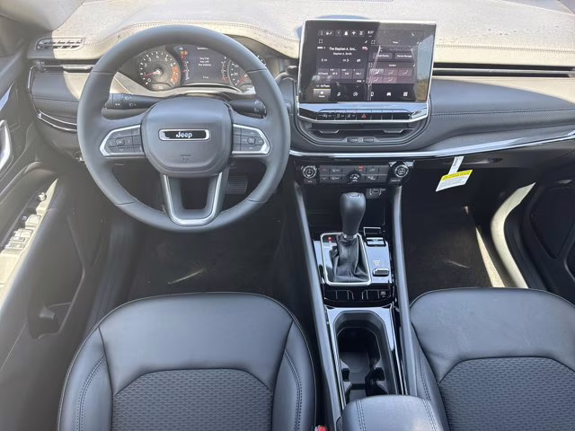 2026 Silver Zynith Metallic Clearcoat Jeep Compass Latitude Altitude 4X4 SUV