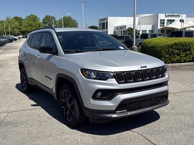 2026 Silver Zynith Metallic Clearcoat Jeep Compass Latitude Altitude 4X4 SUV