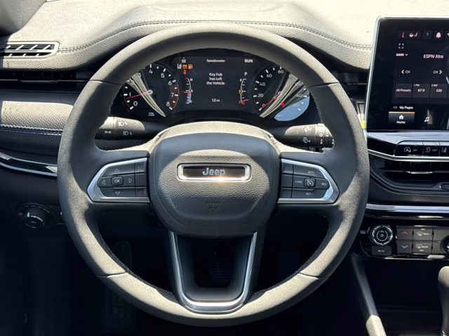 2026 Silver Zynith Metallic Clearcoat Jeep Compass Latitude Altitude 4X4 SUV