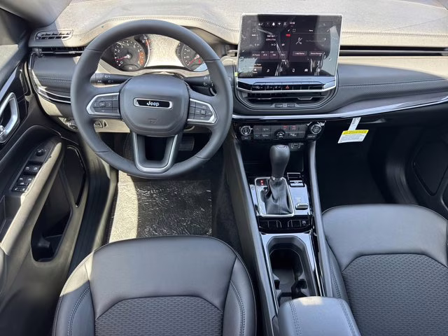 2026 Silver Zynith Metallic Clearcoat Jeep Compass Latitude Altitude 4X4 SUV