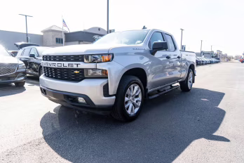 2020 Silver Ice Metallic Chevrolet Silverado 1500 Custom 4X4 Truck