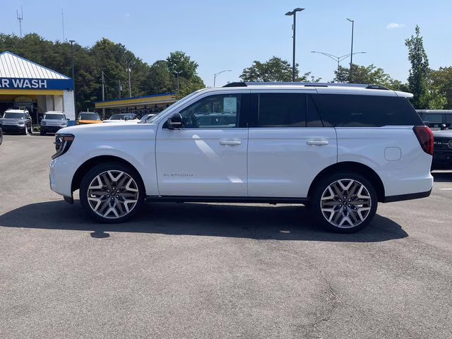 2026 Star White Metallic Tri-Coat Ford Expedition Platinum 4X4 SUV