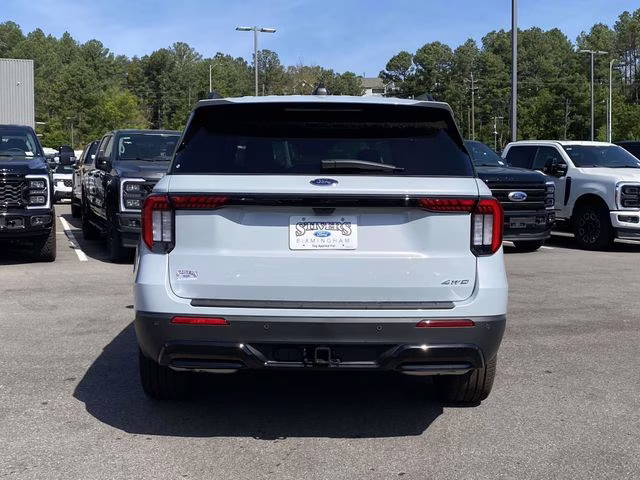2026 White Metallic Ford Explorer ST-Line 4X4 SUV