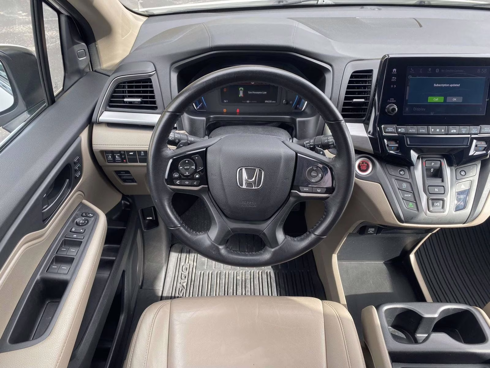 2020 White Honda Odyssey EX-L FWD Van