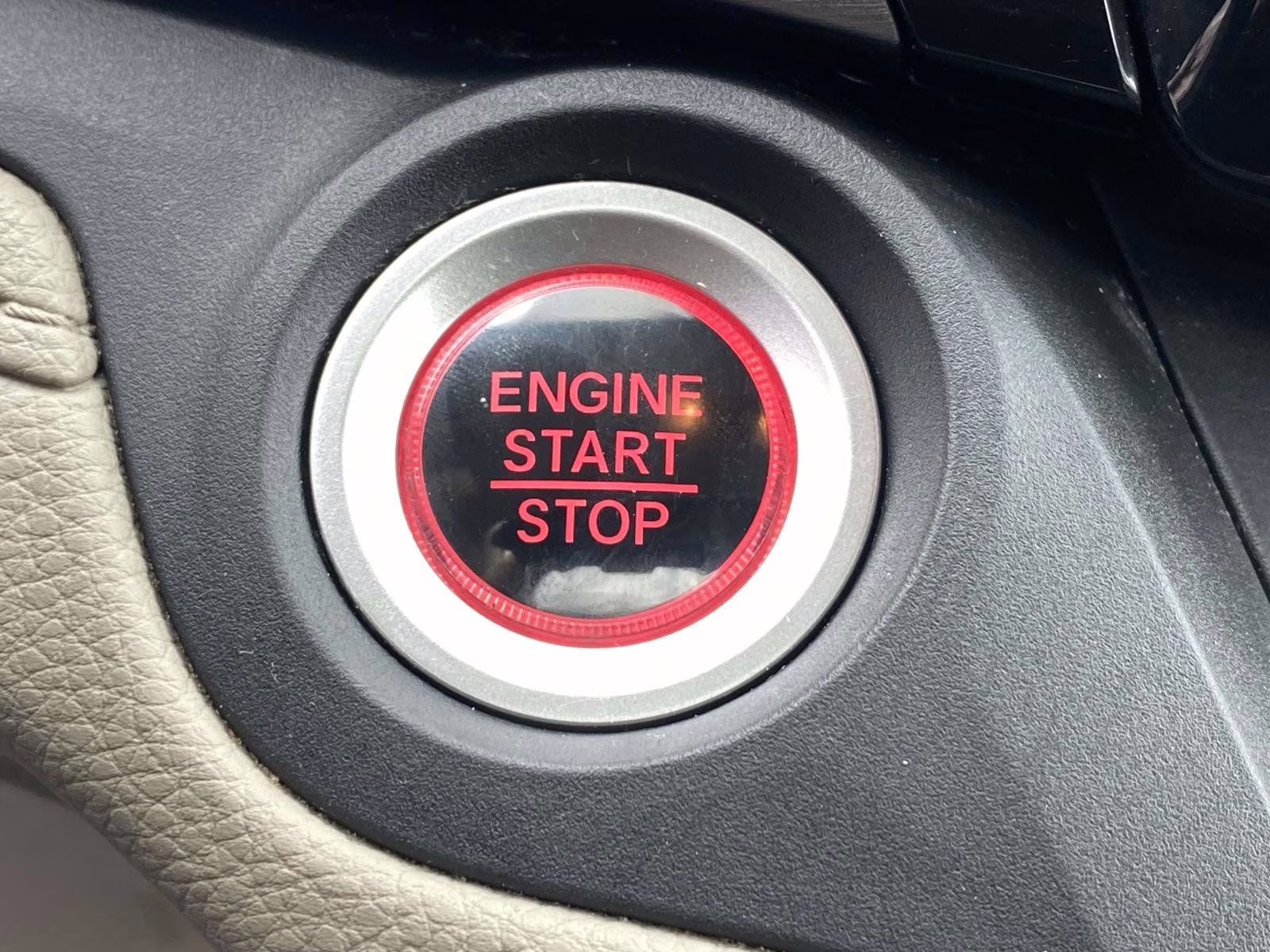 2020 White Honda Odyssey EX-L FWD Van