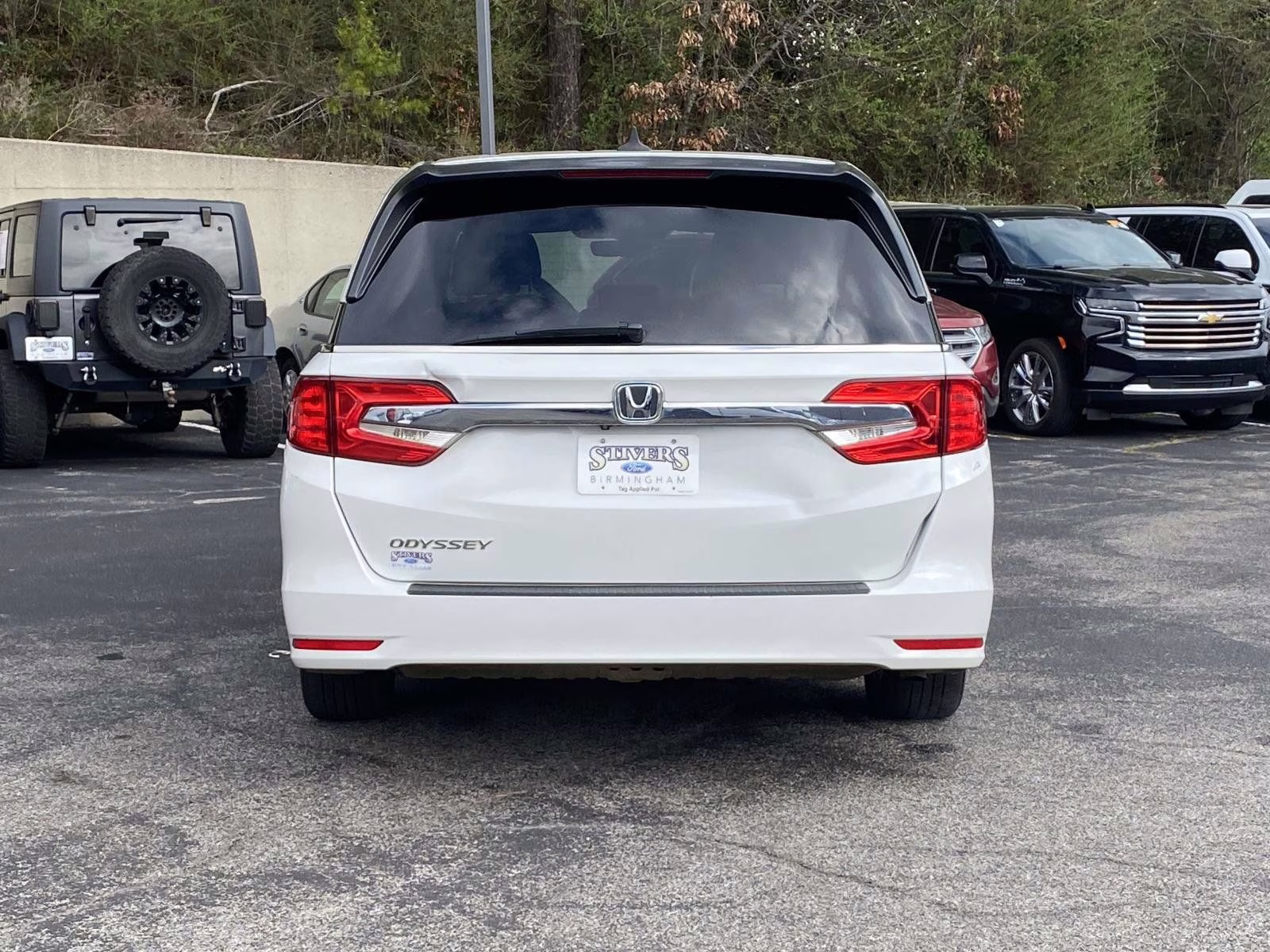 2020 White Honda Odyssey EX-L FWD Van