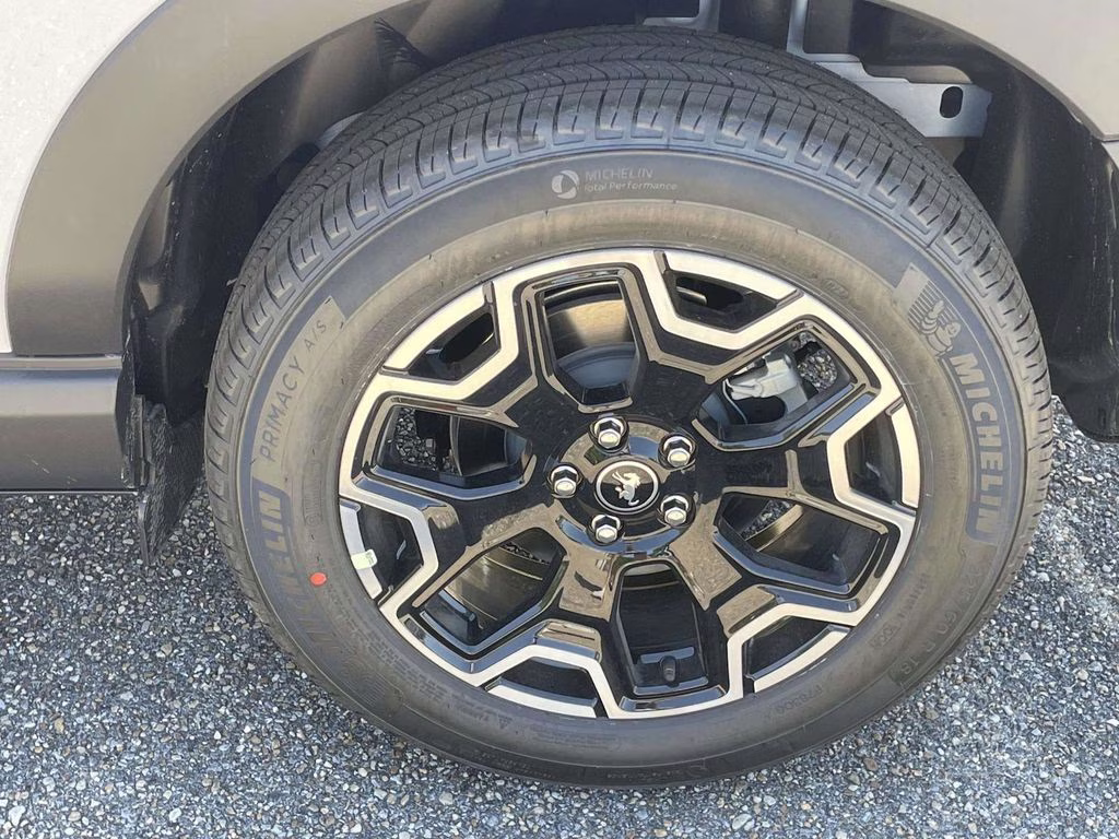 2026 Oxford White Ford Bronco Sport Outer Banks 4X4 SUV