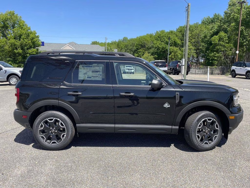 2026 Shadow Black Ford Bronco Sport Outer Banks 4X4 SUV
