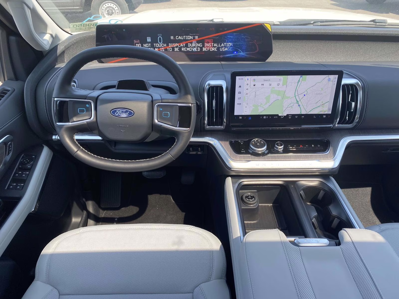 2026 Star White Metallic Tri-Coat Ford Expedition Platinum 4X4 SUV