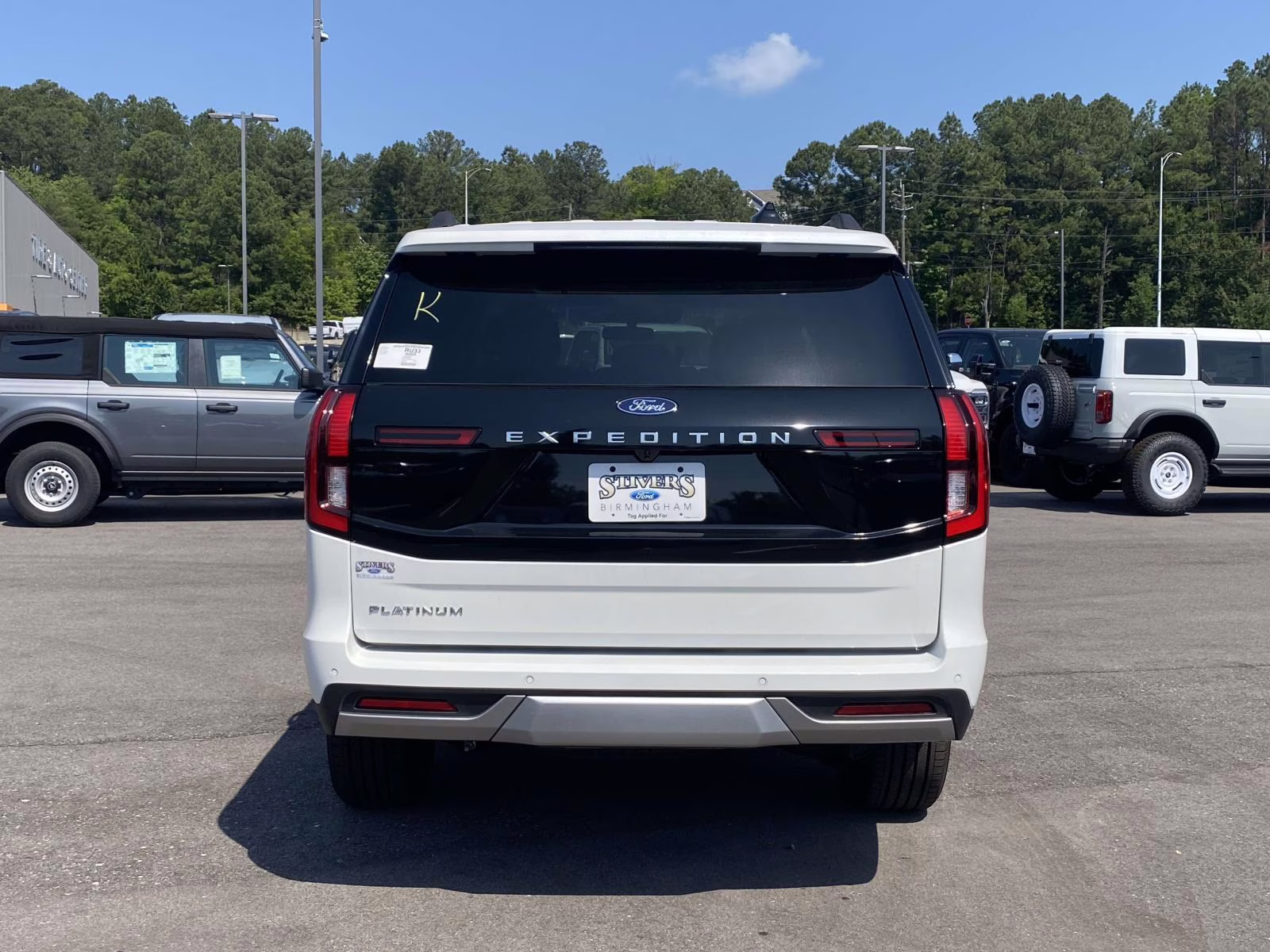 2026 Star White Metallic Tri-Coat Ford Expedition Platinum 4X4 SUV