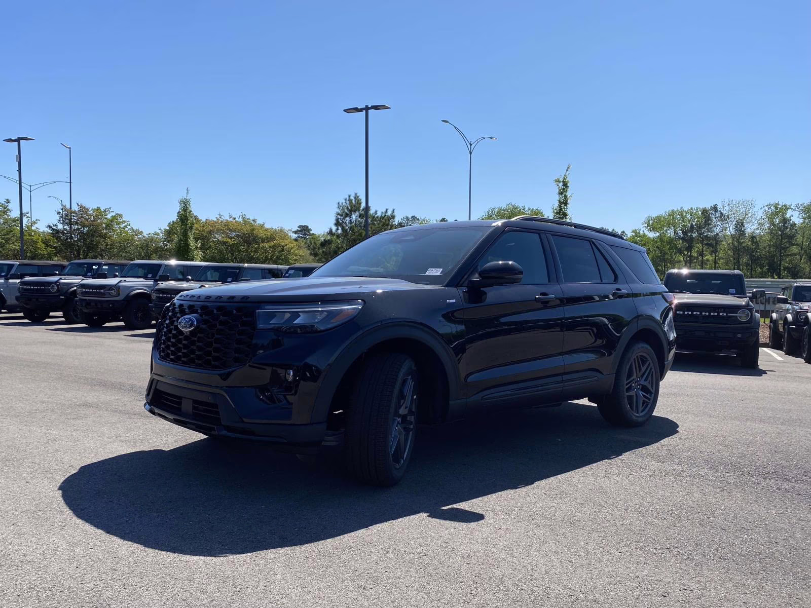 2026 Agate Black Metallic Ford Explorer ST-Line 4X4 SUV