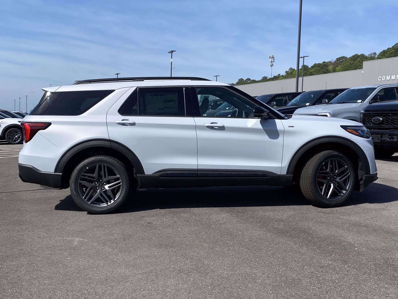 2026 White Metallic Ford Explorer ST-Line 4X4 SUV