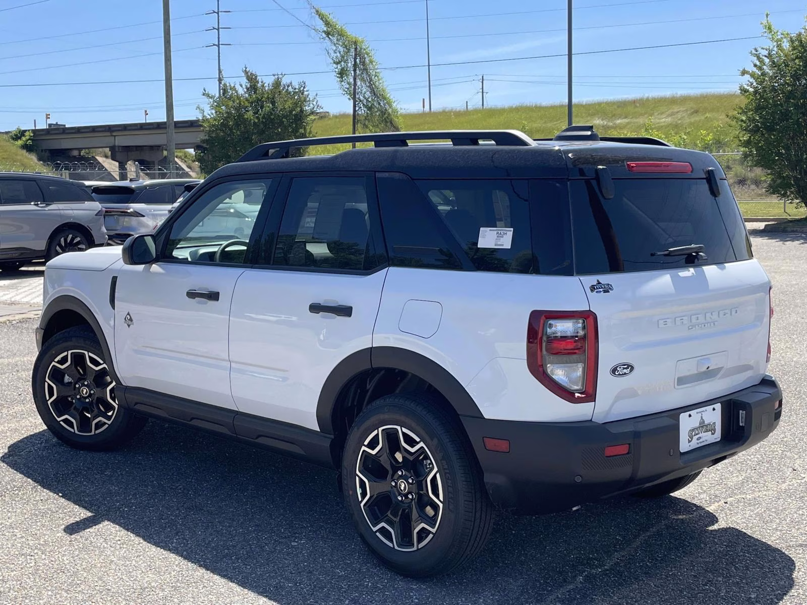 2026 Oxford White Ford Bronco Sport Outer Banks 4X4 SUV