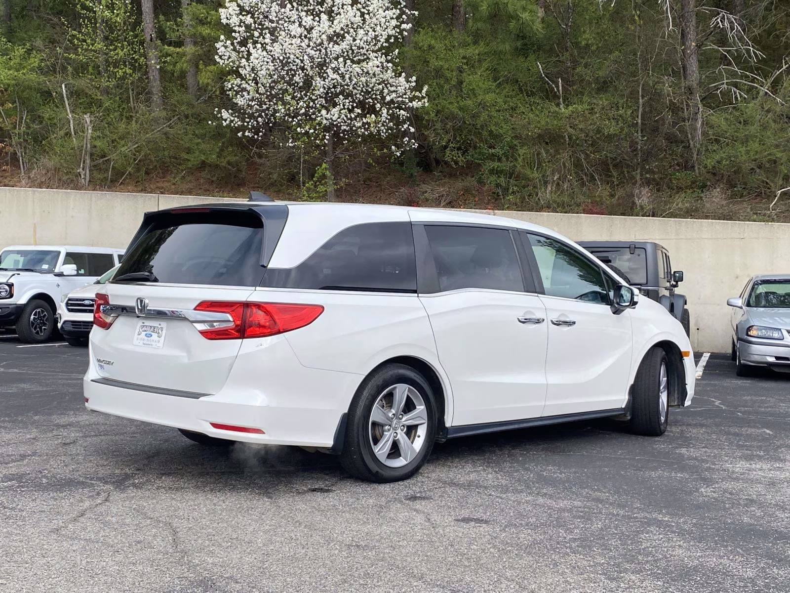 2020 White Honda Odyssey EX-L FWD Van