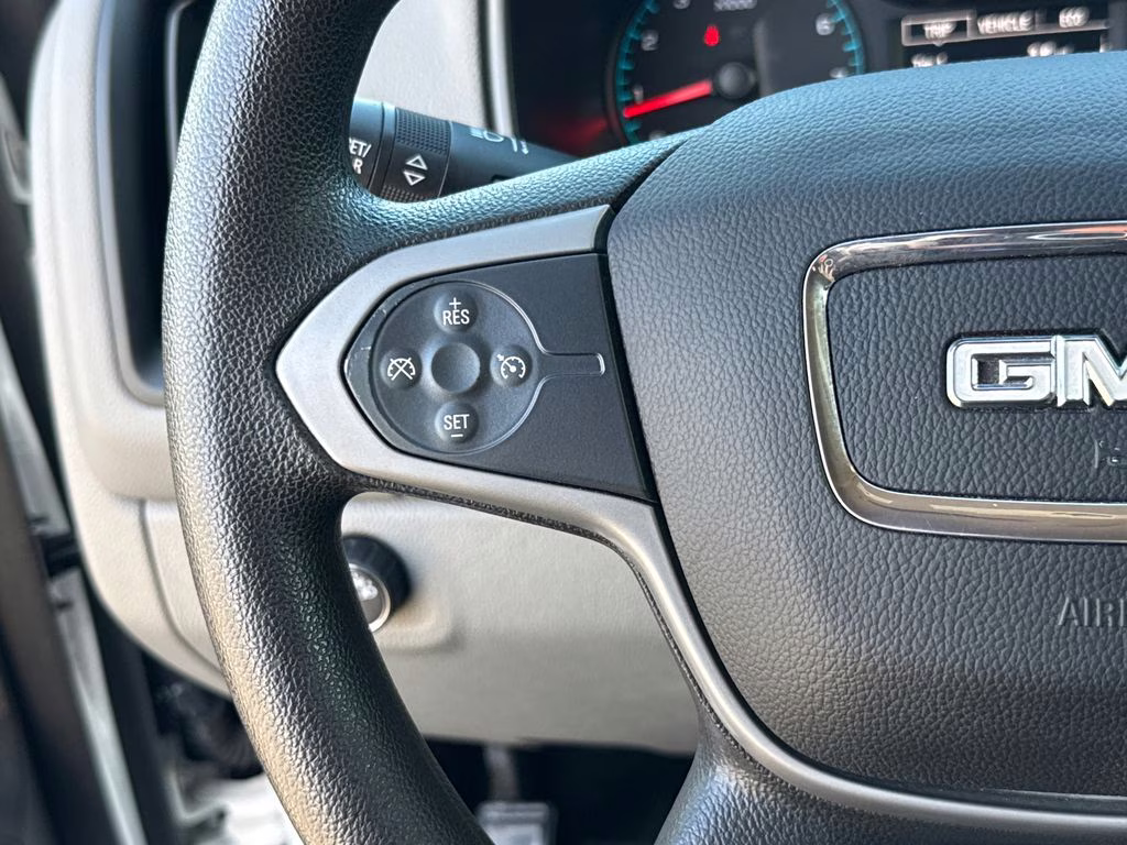 2018 Summit White GMC Canyon Base RWD Truck