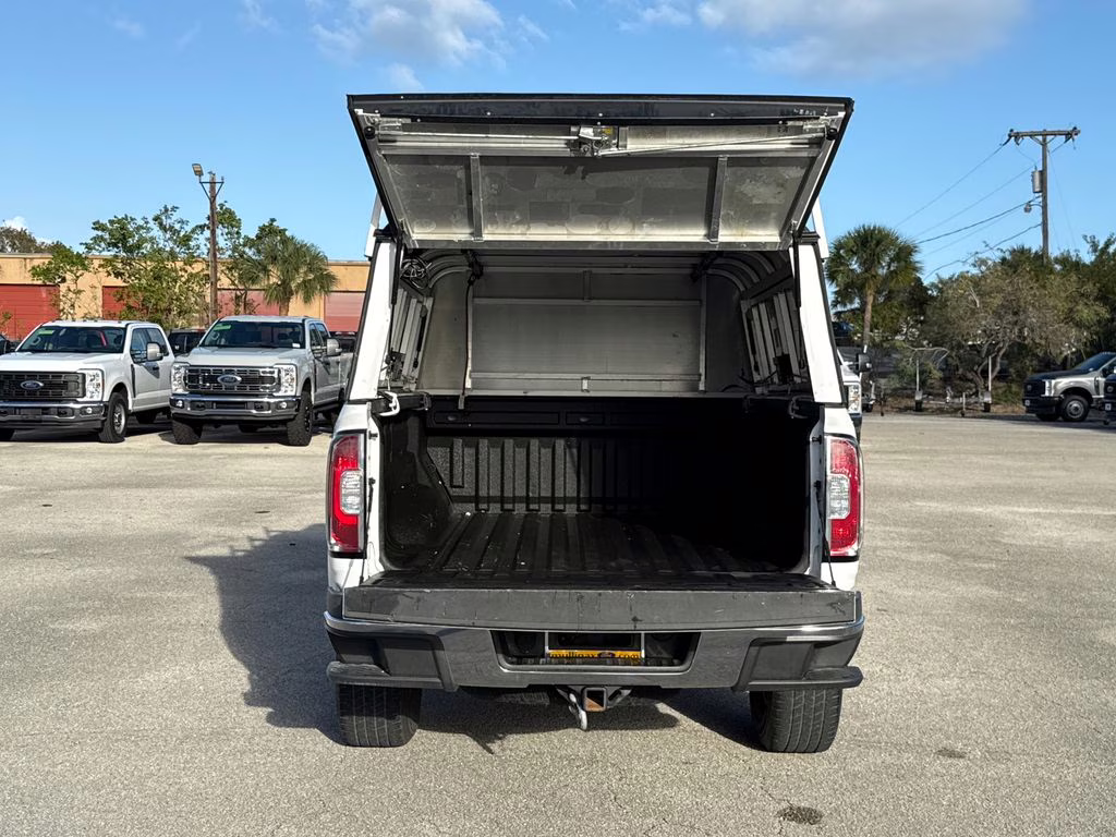2018 Summit White GMC Canyon Base RWD Truck