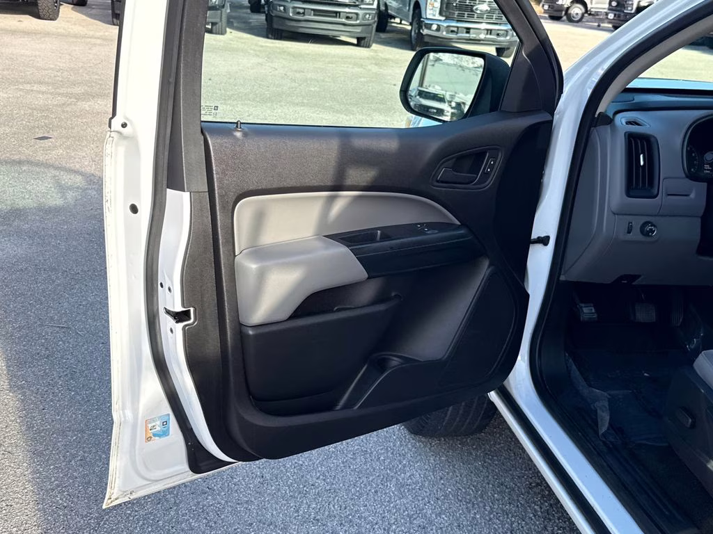 2018 Summit White GMC Canyon Base RWD Truck