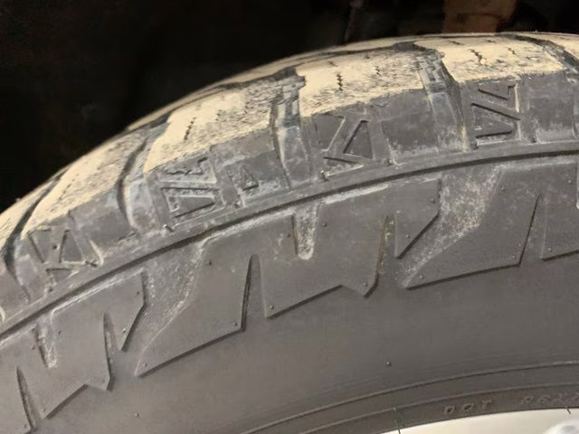 2015 Brilliant Black Crystal Pearlcoat Jeep Grand Cherokee Limited 4X4 SUV