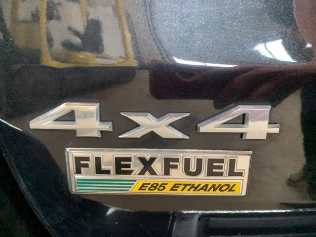 2015 Brilliant Black Crystal Pearlcoat Jeep Grand Cherokee Limited 4X4 SUV