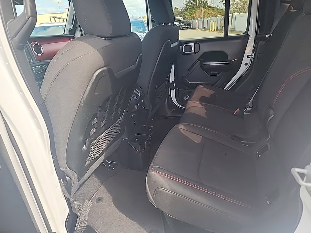 2022 Bright White Clearcoat Jeep Gladiator Rubicon 4X4 Truck