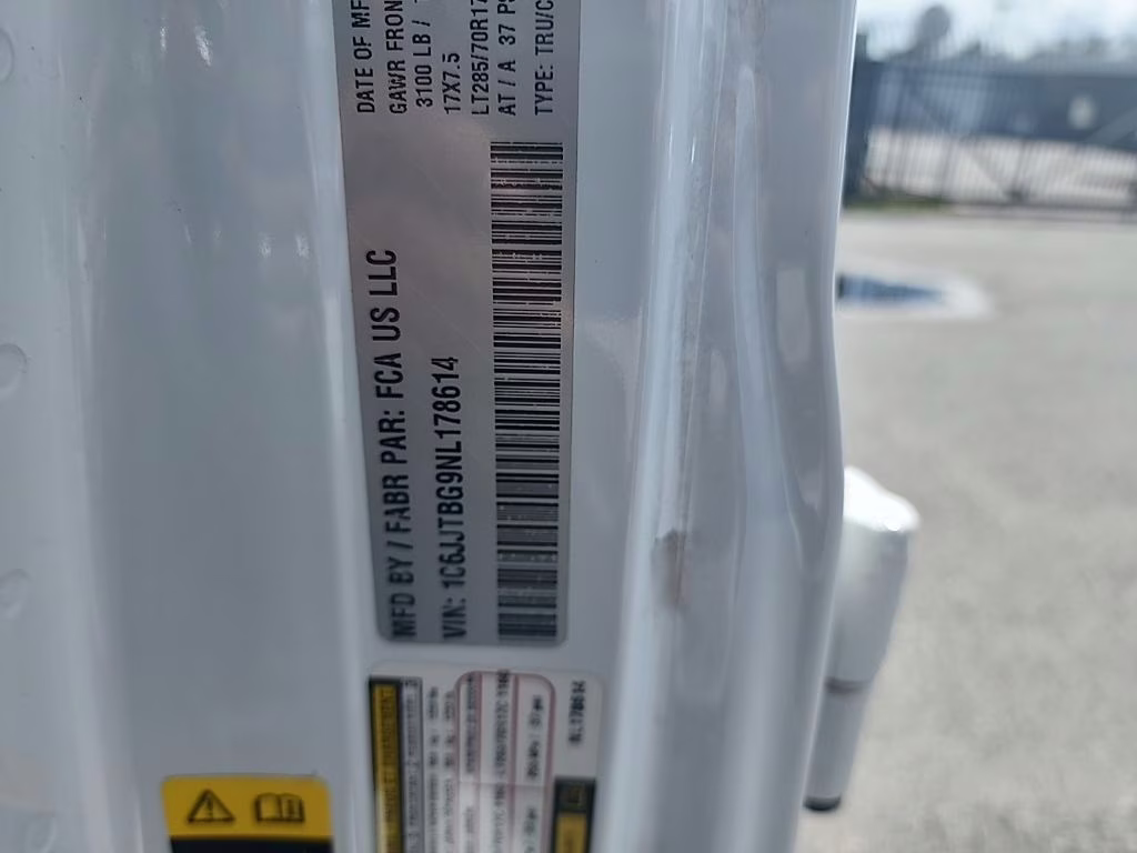 2022 Bright White Clearcoat Jeep Gladiator Rubicon 4X4 Truck