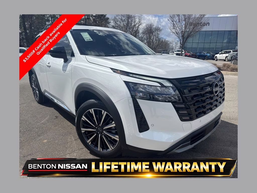2026 Everest White Pearl Tricoat Nissan Pathfinder Platinum 4X4 SUV