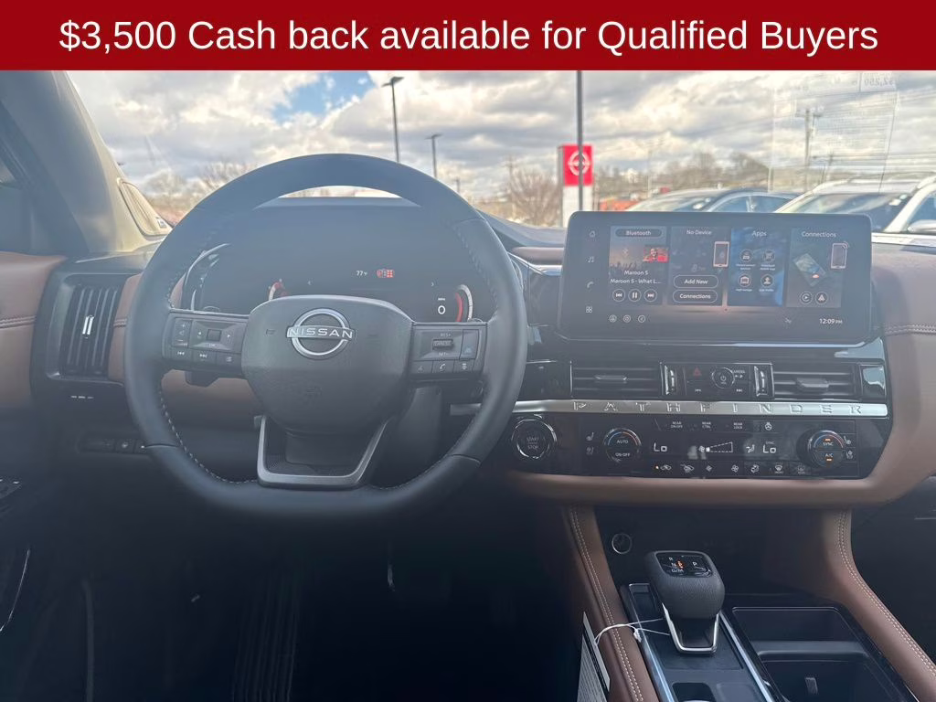 2026 Everest White Pearl Tricoat Nissan Pathfinder Platinum 4X4 SUV