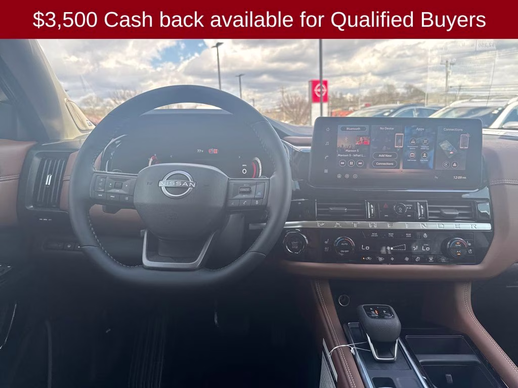 2026 Everest White Pearl Tricoat Nissan Pathfinder Platinum 4X4 SUV