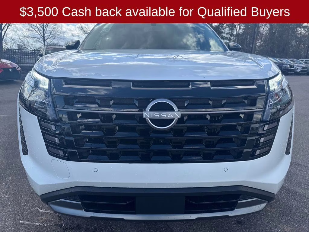 2026 Everest White Pearl Tricoat Nissan Pathfinder Platinum 4X4 SUV