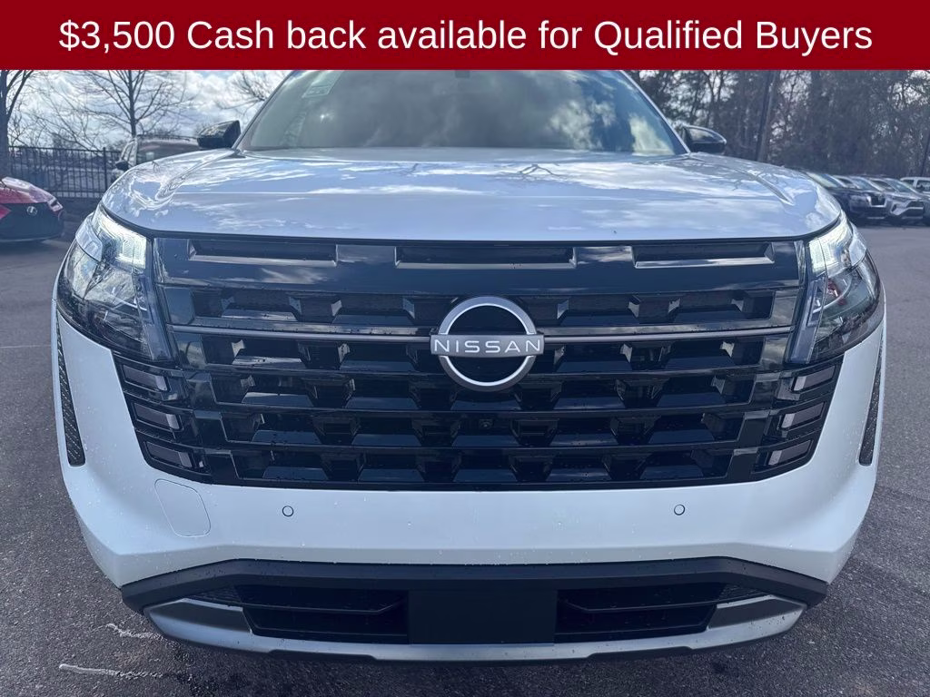 2026 Everest White Pearl Tricoat Nissan Pathfinder Platinum 4X4 SUV