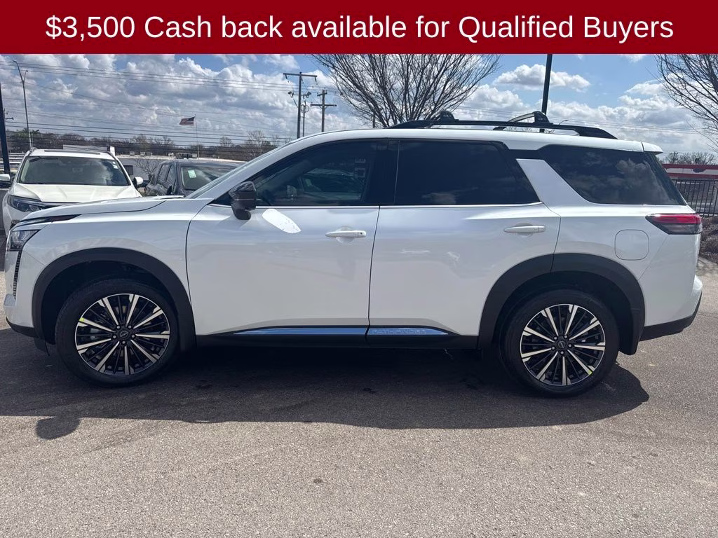 2026 Everest White Pearl Tricoat Nissan Pathfinder Platinum 4X4 SUV