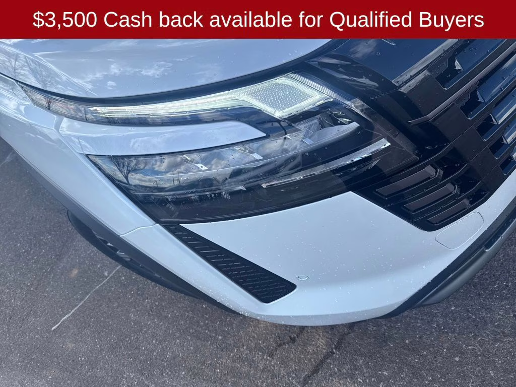 2026 Everest White Pearl Tricoat Nissan Pathfinder Platinum 4X4 SUV